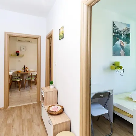 Forest Apartment